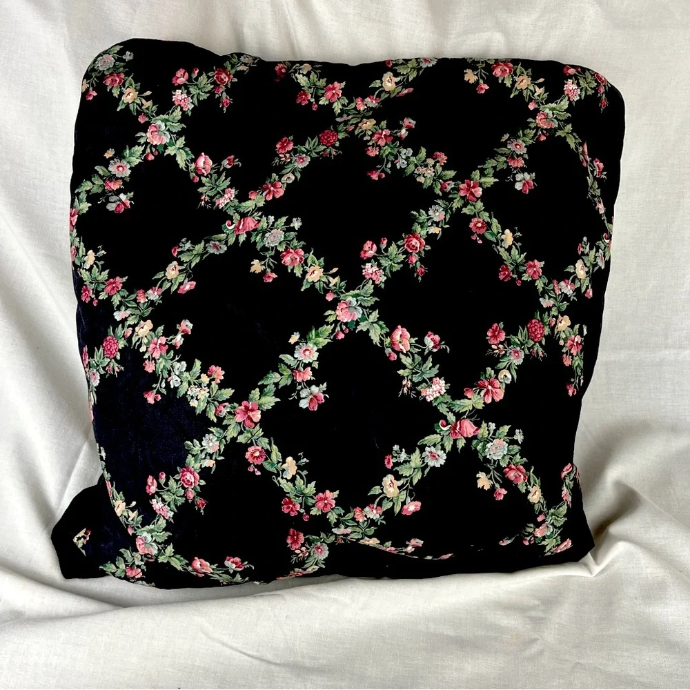 Vintage Handmade Quillow Quilted Pillow Blanket Travel Roses Pink & Black